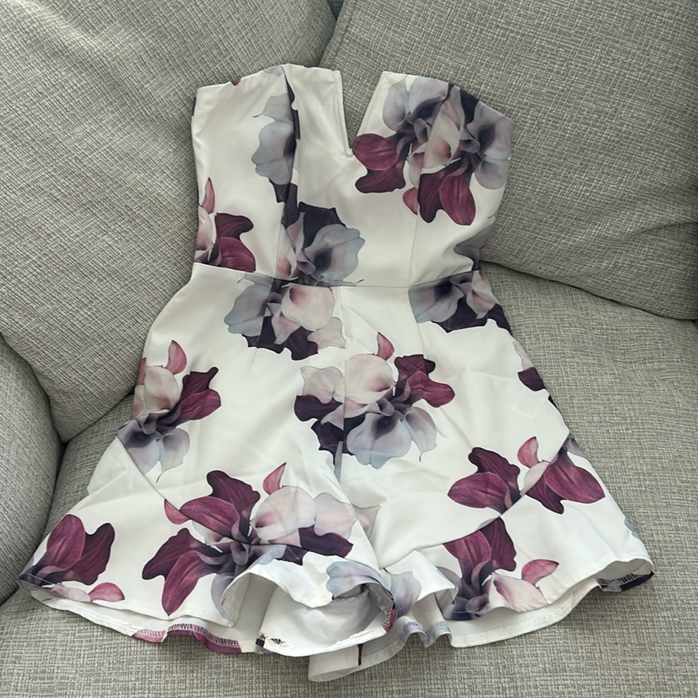 Floral strapless romper